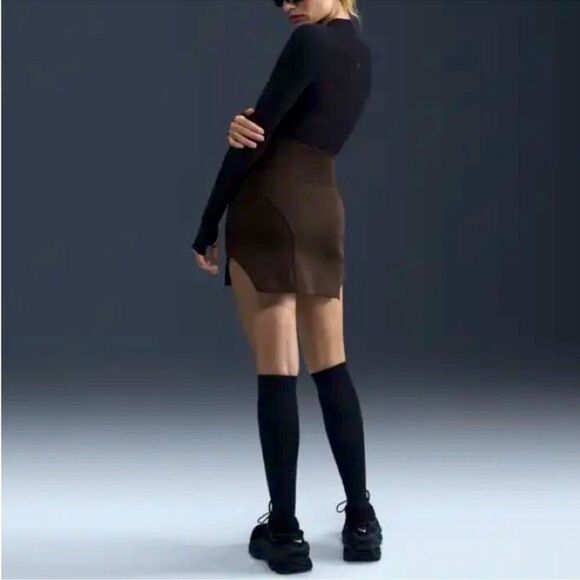Nike Sportswear Tech Fleece High-Waisted Brown Mini Skirt - Picture 2 of 13